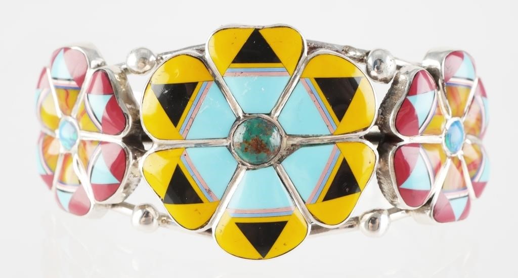 Appraisal: STERLING INLAY CUFF FLOWER BRACELETNative American style cuff bracelet with