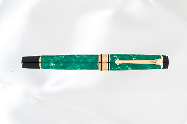 Appraisal: Aurora Optima Primavera Limited Edition fountain pen This pen is