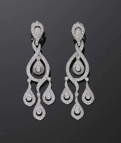 Appraisal: BRILLIANT-CUT DIAMOND PENDANT EARRINGS White gold Elegant clip earings with