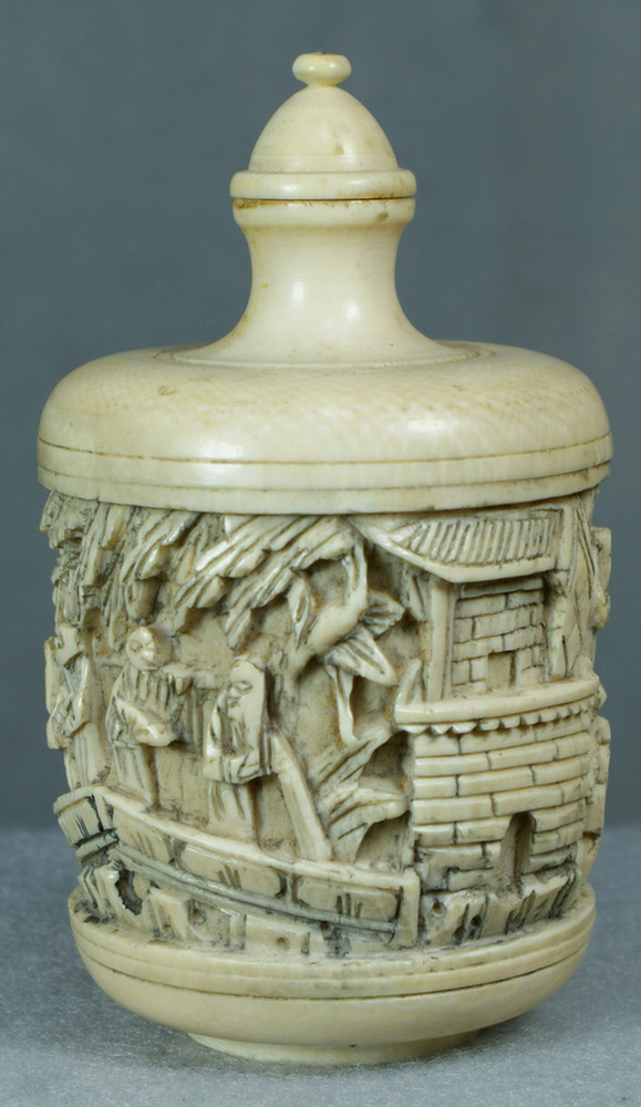 Appraisal: Chinese carved ivory snuff bottle signature to base unusual original