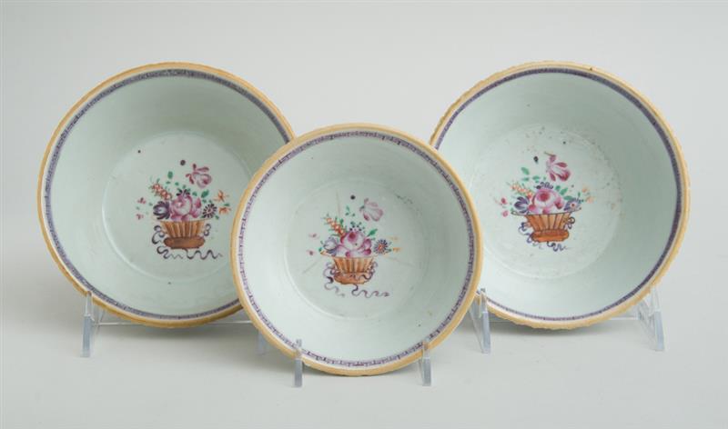 Appraisal: NEST OF THREE CHINESE EXPORT PORCELAIN FAMILLE ROSE BOWLS The