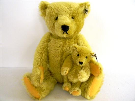 Appraisal: Steiff Art No Mama and Baby Bear Set cm and