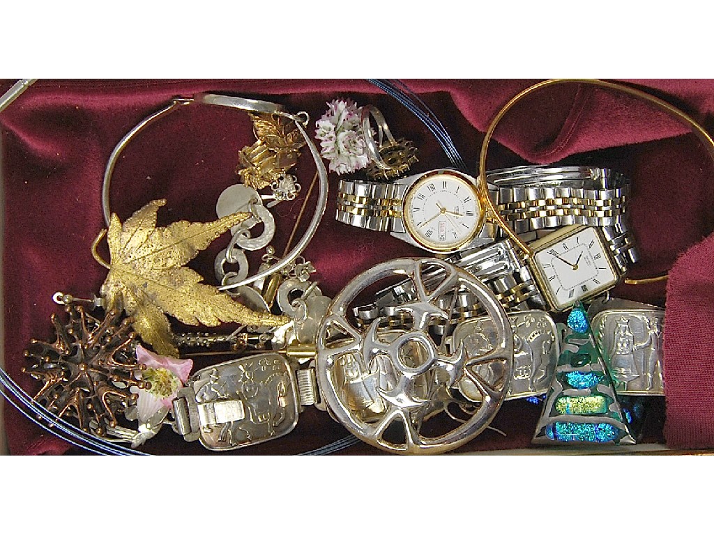 Appraisal: Collection of various jewellery items including earrings brooches bangles bracelet