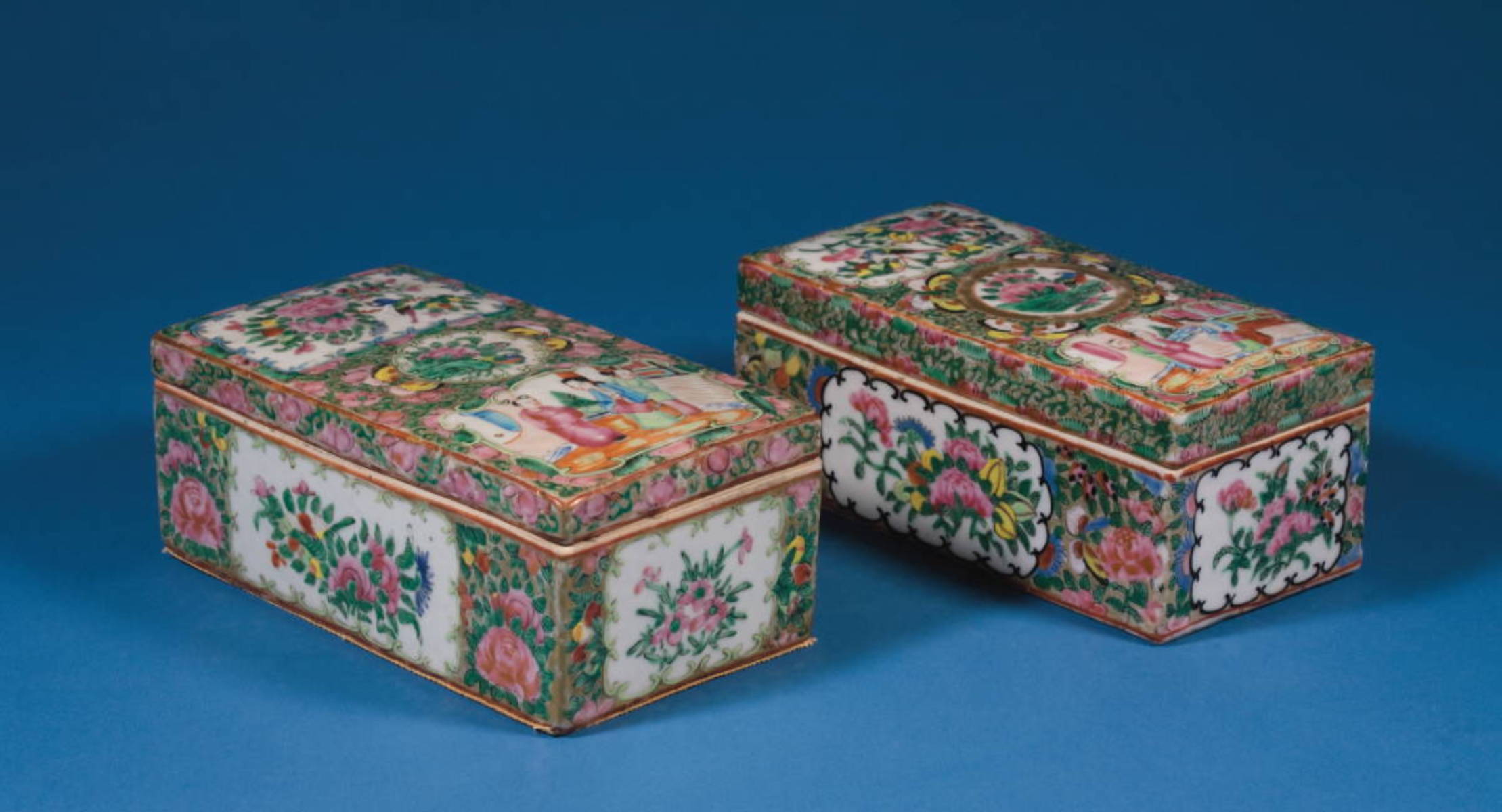 Appraisal: TWO CHINESE EXPORT PORCELAIN ROSE MEDALLION RAZOR BOXES Length inches