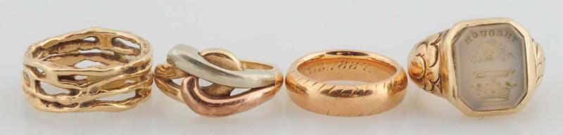 Appraisal: dwt One ring is tri-color gold One ring has scrolled