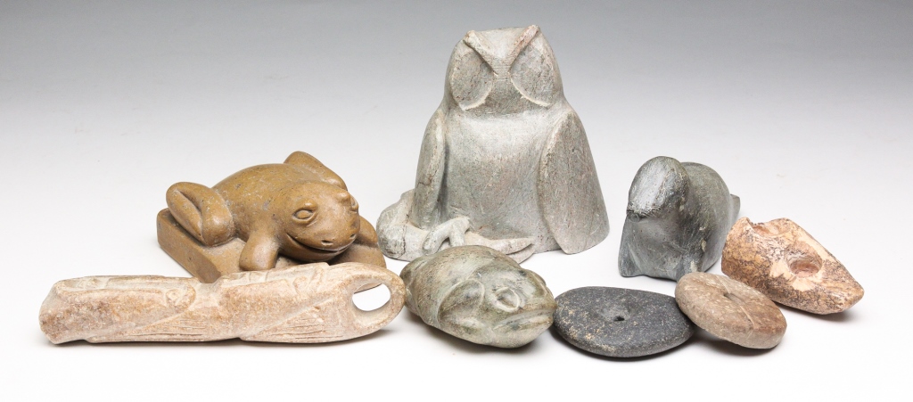 Appraisal: Twentieth century hardstone Two frogs one on base h l