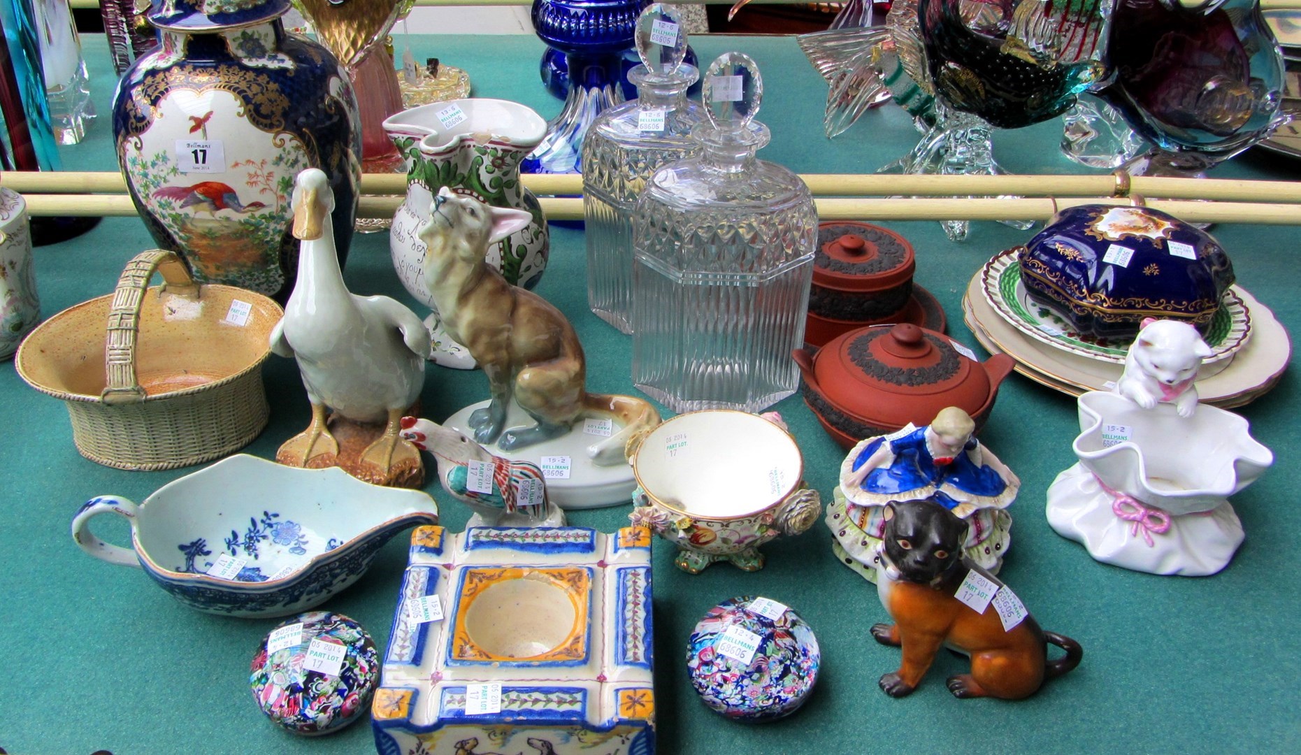 Appraisal: A quantity of ceramics and glass including a Booths vase