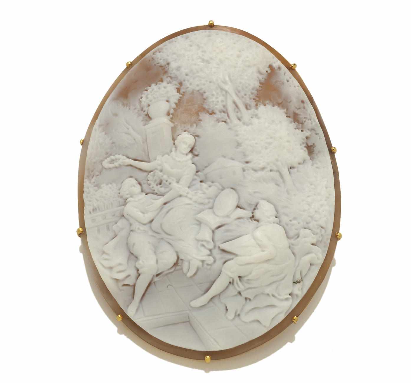 Appraisal: A shell cameo brooch mounted in fourteen karat gold length