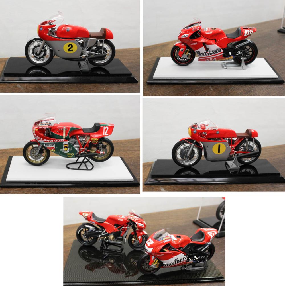 Appraisal: SIX SCALE MODEL MOTORCYCLES including Ducati Loris Capriossi die cast