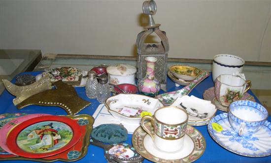 Appraisal: Eclectic group of items including children's tin plates and tray