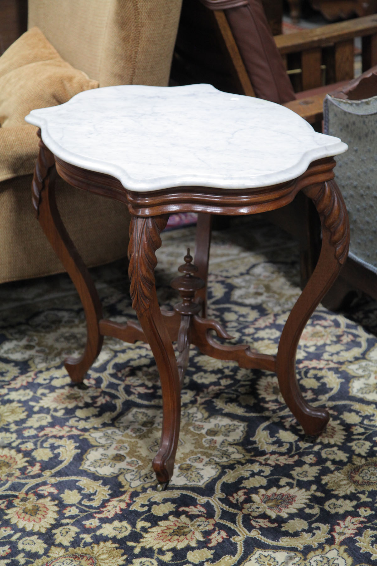 Appraisal: VICTORIAN PARLOR TABLE American late th century Turtle shaped marble