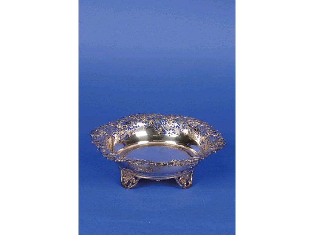 Appraisal: A FRUIT BOWL of shaped circular form with a pierced