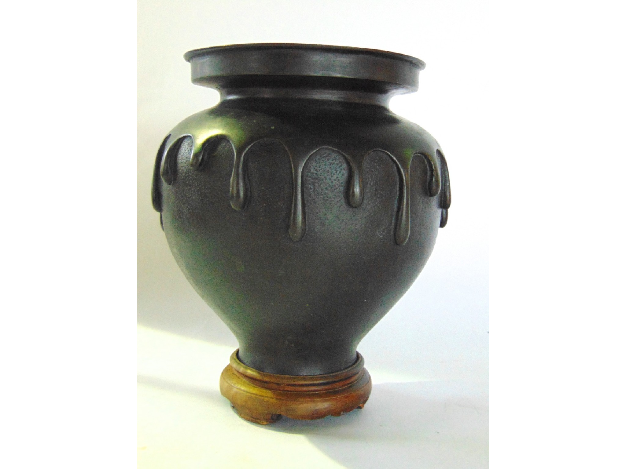 Appraisal: An unusual Japanese bronze vase of tapering baluster form with