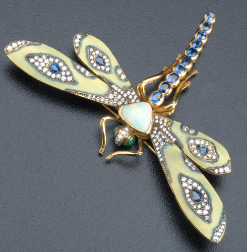 Appraisal: Art Nouveau style dragonfly brooch in k yg with diamonds