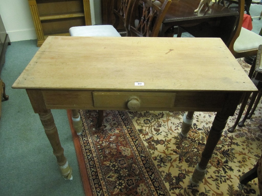 Appraisal: Late Victorian pine single drawer table