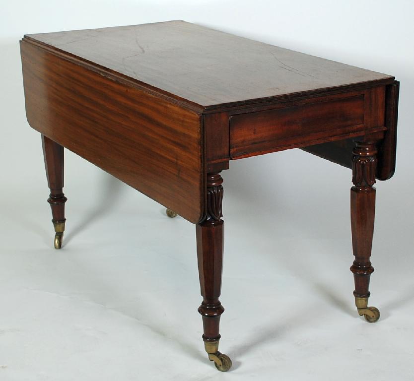 Appraisal: WILLIAM IV MAHOGANY PEMBROKE TABLE the reeded oblong top with