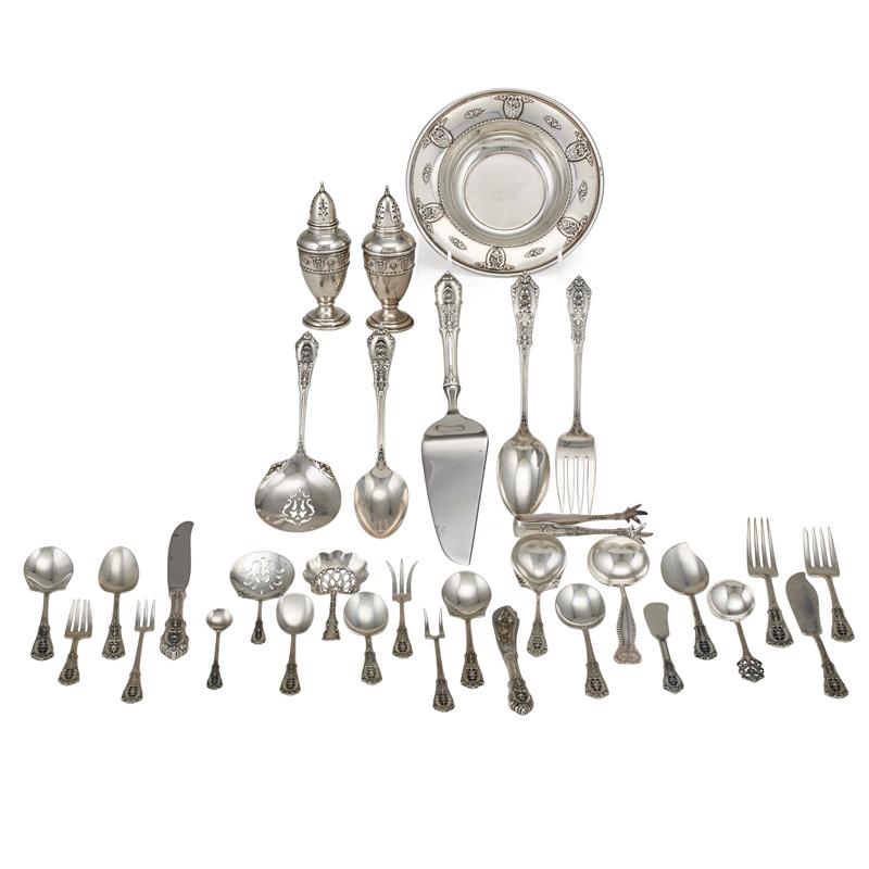 Appraisal: WALLACE ROSE POINT STERLING FLATWARE SERVICE Seven piece place setting