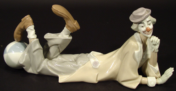 Appraisal: Large Lladro reclining clown and ball with hand painted decoration