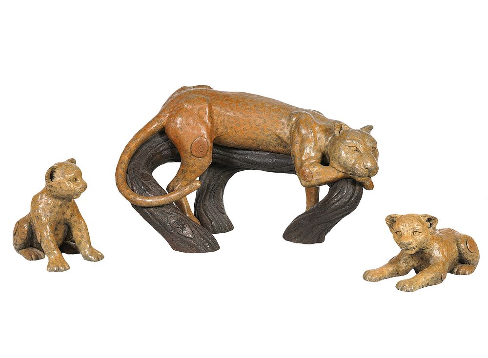 Appraisal: Tie Feng Jaing 'Leopard Family' Bronze Figurine Tie Feng Jaing