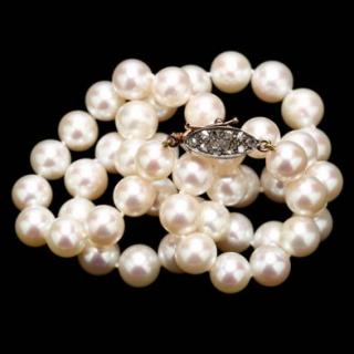 Appraisal: Pearl Necklace with Silver Topped Gold and Diamond Clasp strung