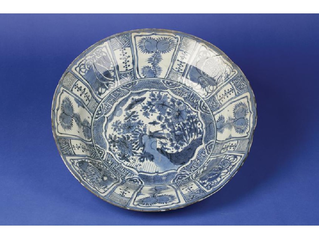 Appraisal: A CHINESE KRAAK CHARGER decorated in underglaze blue with insects