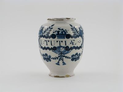 Appraisal: A delftware dry drug jar titled U TUTI within a