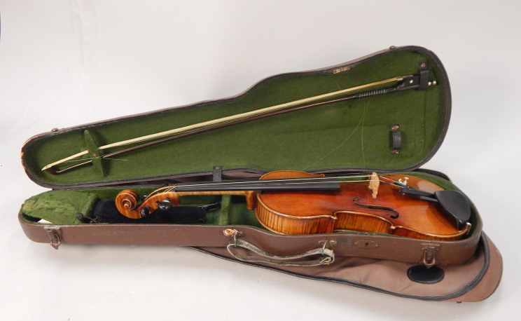 Appraisal: An early thC violin with two piece back and a