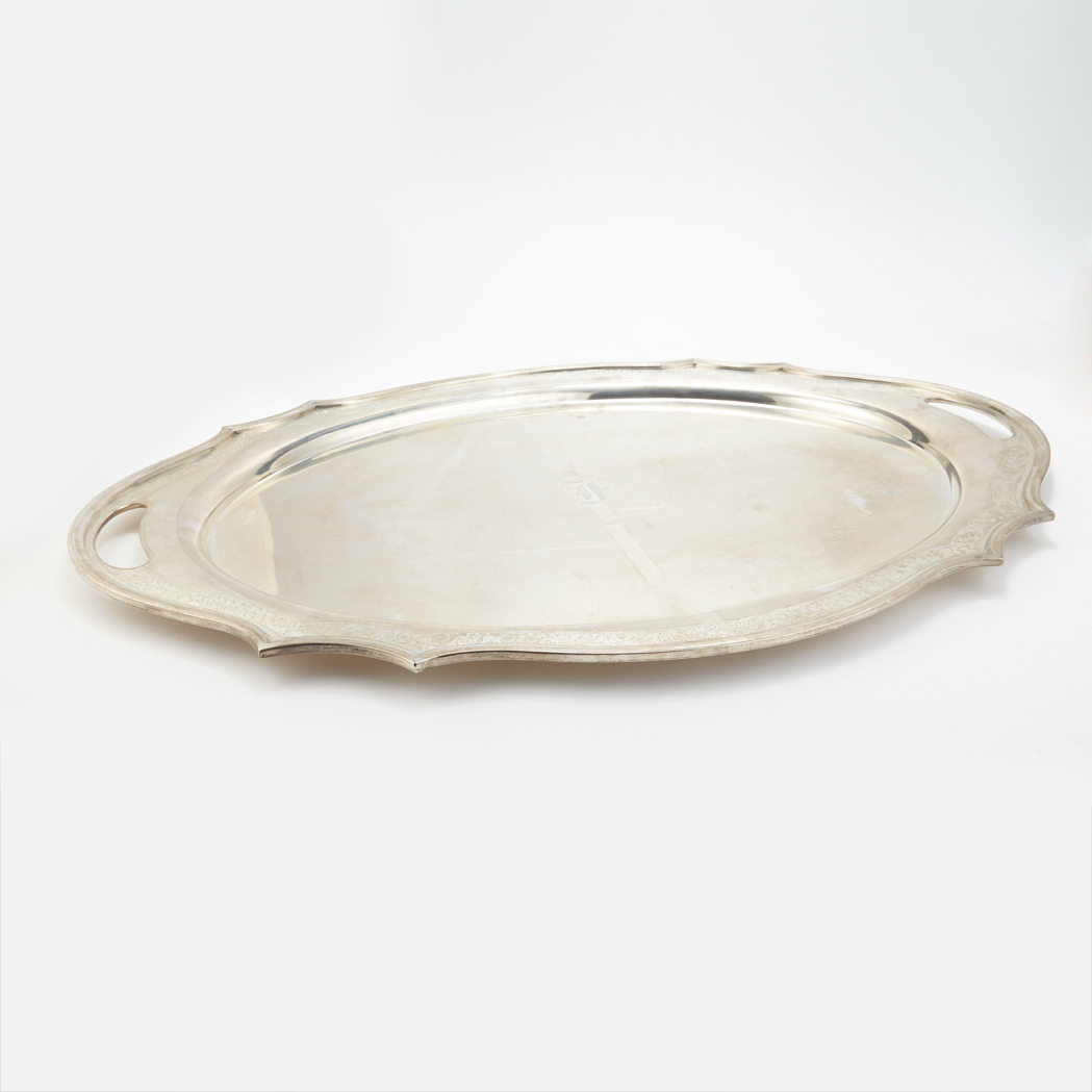 Appraisal: International Silver Co Sterling Silver Two-Handled Tray Early th century