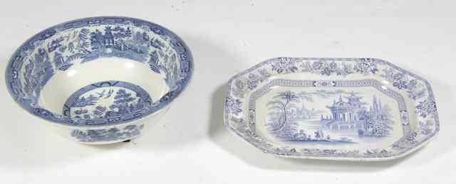 Appraisal: A blue and white printed willow pattern bowl cm diameter