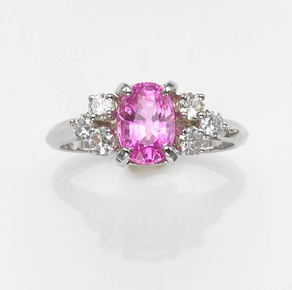 Appraisal: A pink sapphire diamond and k white gold ring sapphire