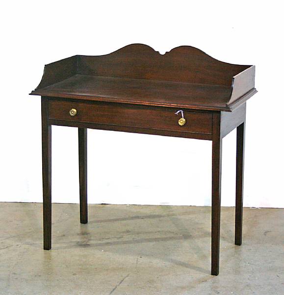 Appraisal: A Federal walnut dressing table first quarter th century height