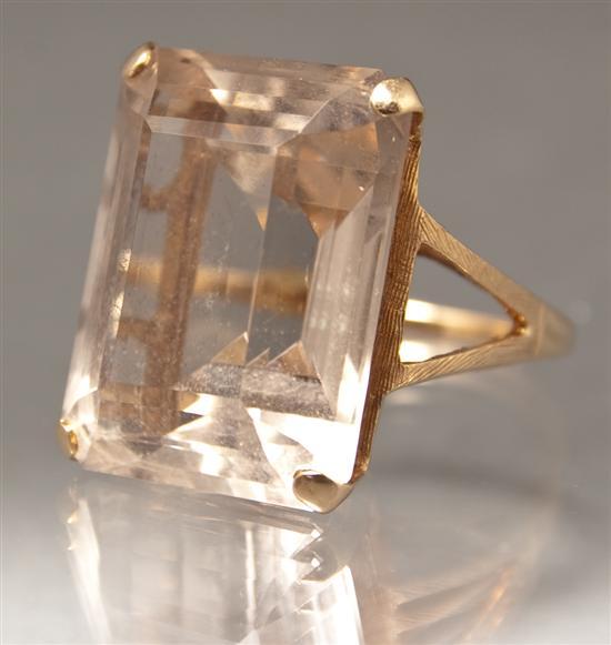 Appraisal: Lady's K yellow gold and rock crystal cocktail ring size