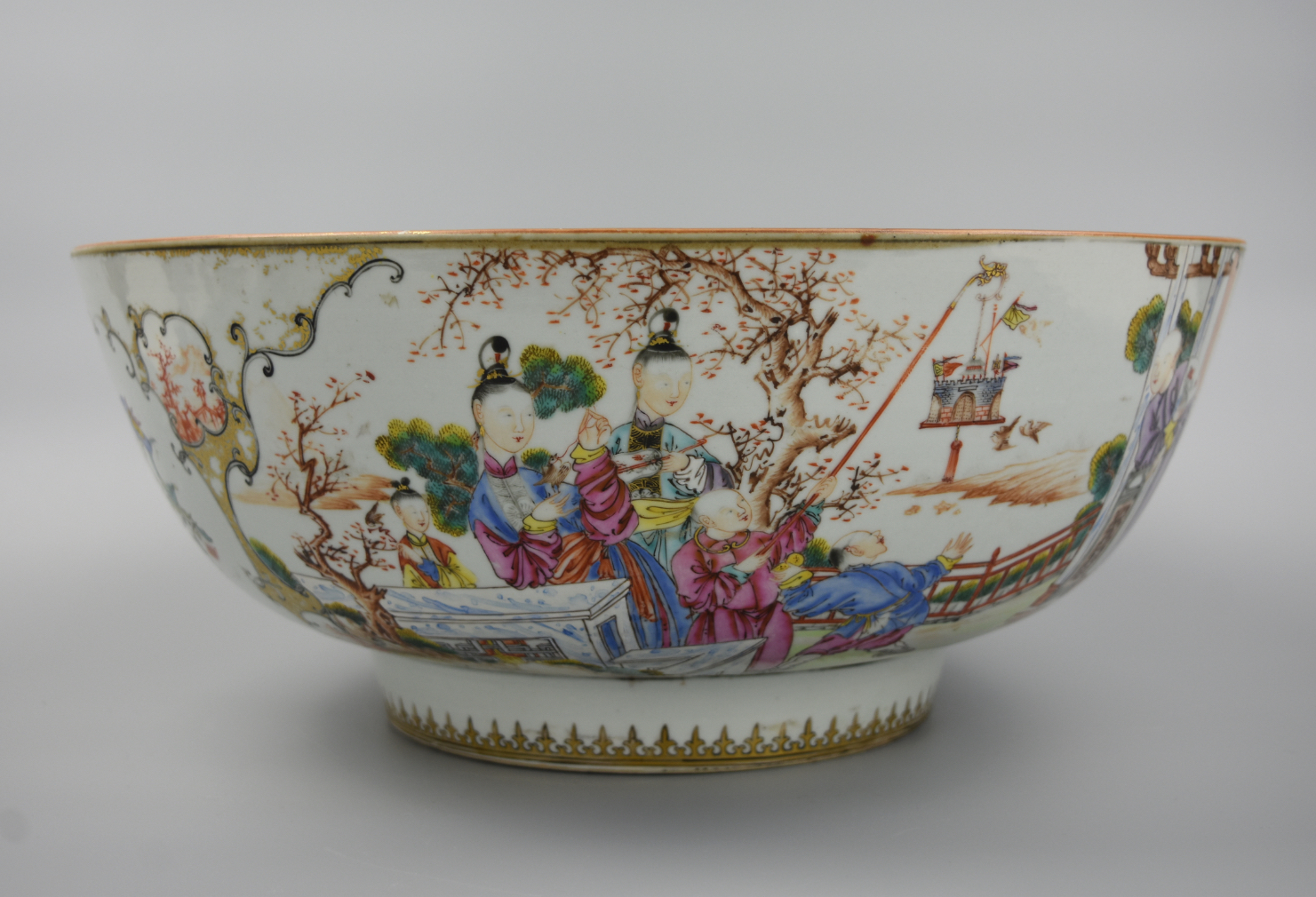 Appraisal: A CHINESE MASSIVE CANTONESE GLAZE BOWL TH C A th