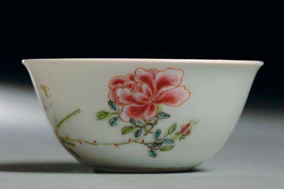 Appraisal: YONGZHENG PORCELAIN BOWL Very delicate early th Century Chinese Yongzheng