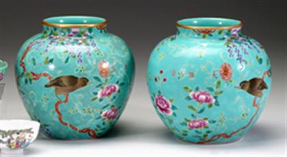 Appraisal: Pair of Chinese Dayazhai vases yong qing chang chun iron