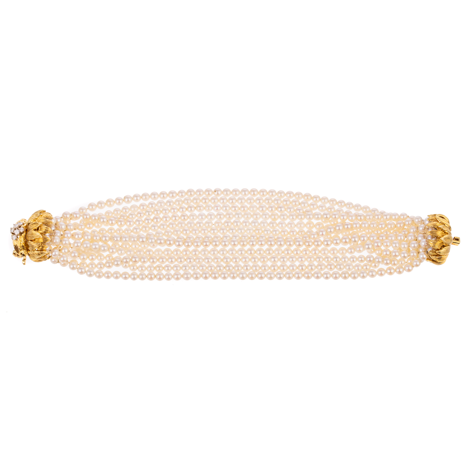 Appraisal: A MID-CENTURY PEARL BRACELET WITH DIAMOND CLASP K yellow gold