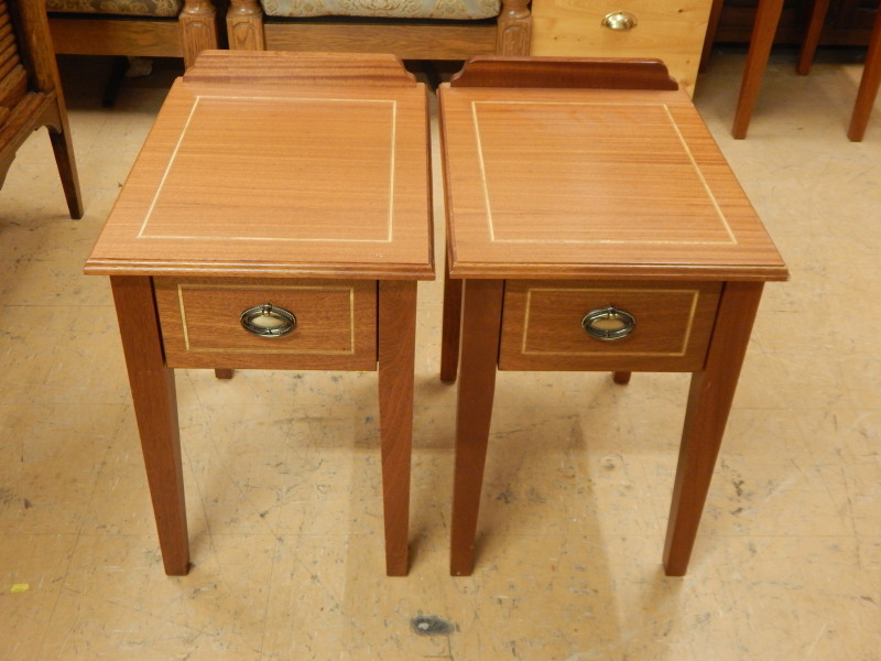 Appraisal: A pair of modern mahogany Edwardian style bedside tables each