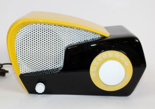 Appraisal: Philco Transitone radio Philco Transitone yellow and black radio model