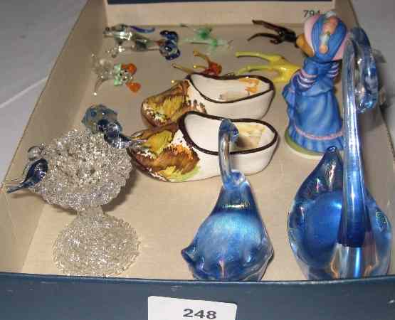 Appraisal: Collection of Coloured Glass Items to include Seated Dog Giraffe