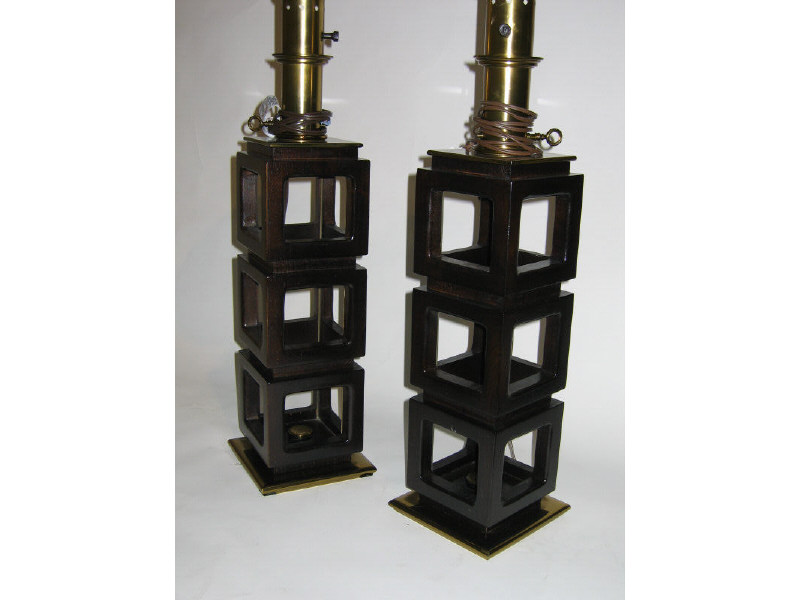 Appraisal: PAIR AMERICAN TABLE LAMPS CIRCA in the manner of Dunbar