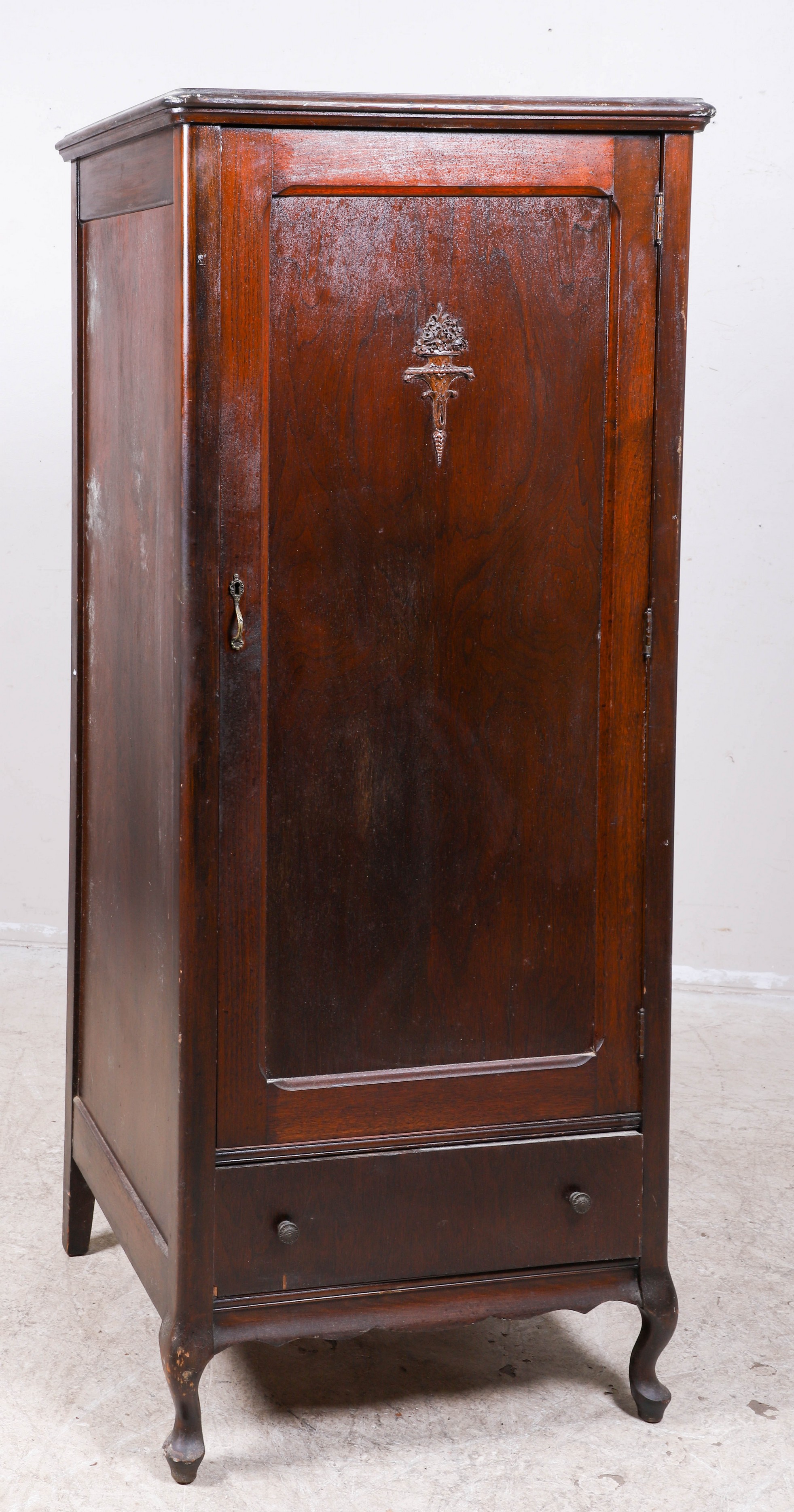 Appraisal: Keystone Furniture Co Queen Anne style mahogany wardrobe single door