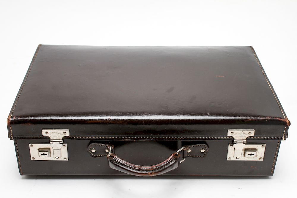 Appraisal: Gentleman's Dark Brown Leather Hard Case Briefcase Gentleman's leather briefcase