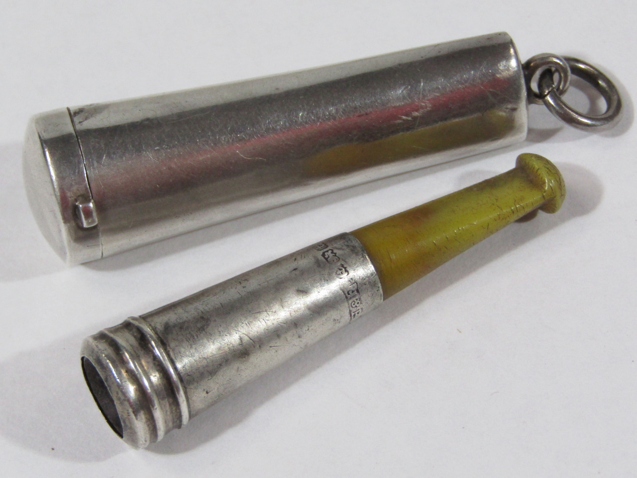 Appraisal: A silver cheroot holder in case Birmingham assay