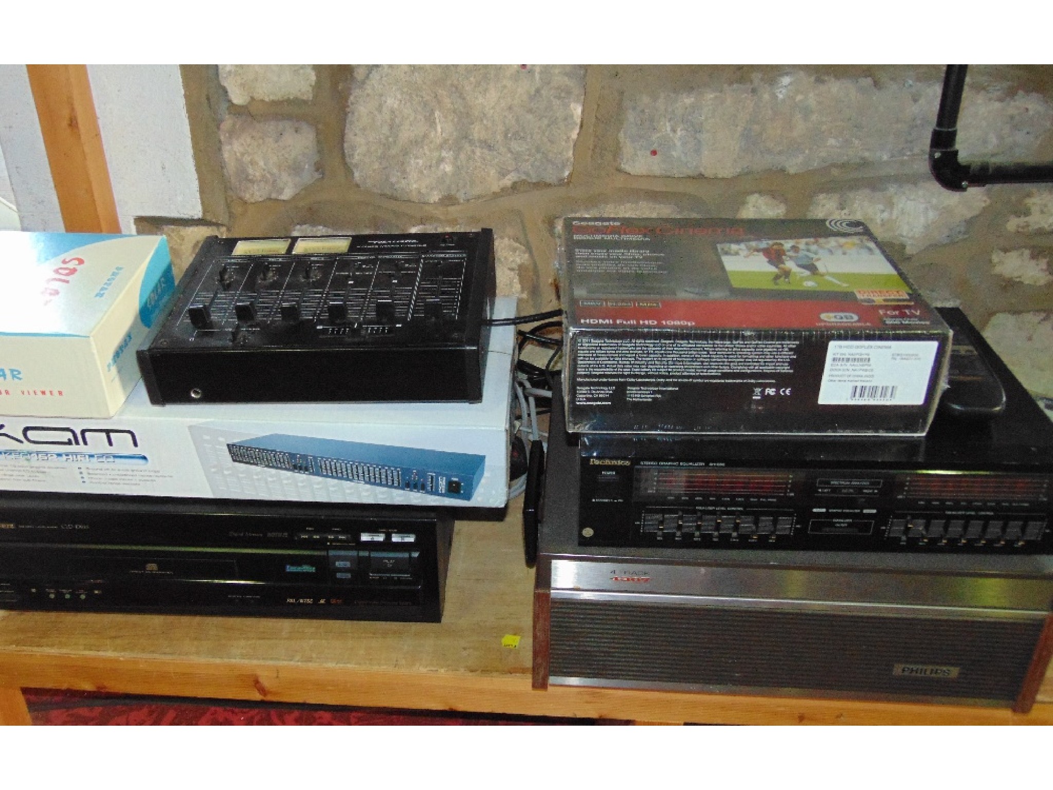 Appraisal: A large collection of vintage visual audio equipment to include