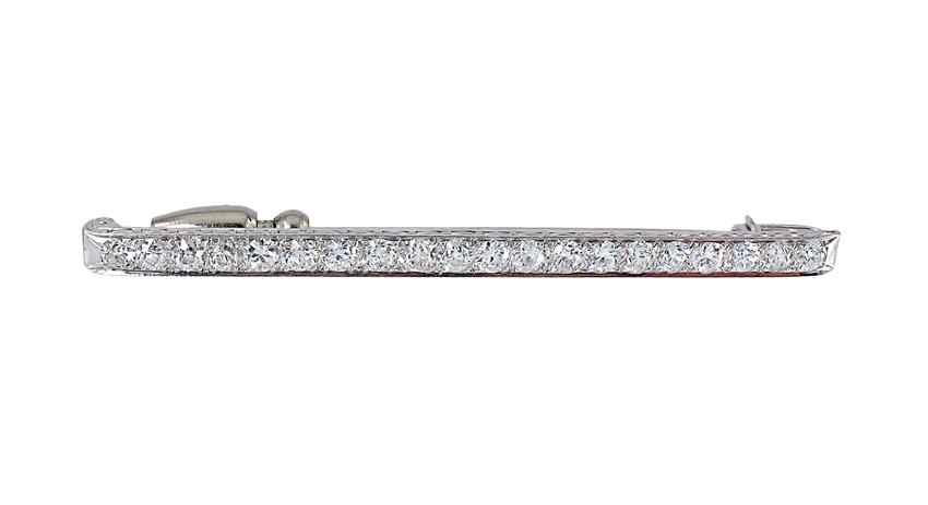 Appraisal: PERIOD 'S PLATINUM DIAMOND BAR PIN Platinum bar pin of