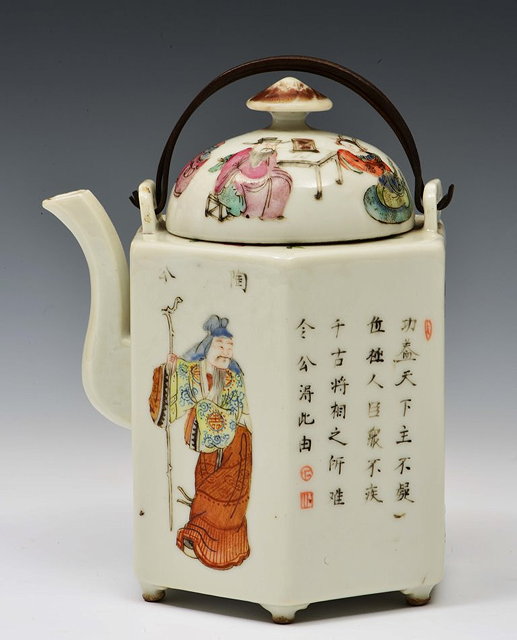 Appraisal: A CHINESE HEXAGONAL PORCELAIN TEAPOT and cover panels with alternate