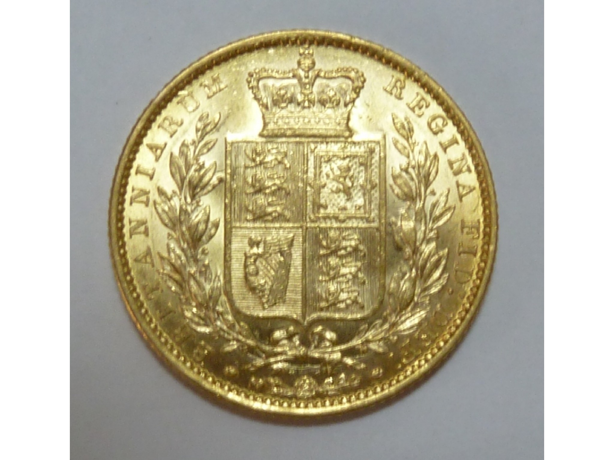 Appraisal: A QUEEN VICTORIA GOLD SOVEREIGN extra fine