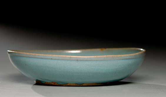 Appraisal: NORTHERN SONG JUNYAO DISH Large Chinese Northern Song Dynasty junyao