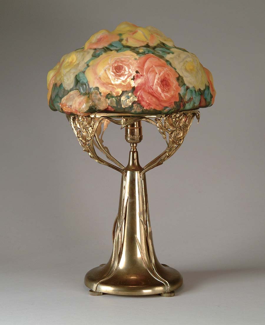 Appraisal: PAIRPOINT PUFFY ROSE BOUQUET LAMP Beautiful yellow and orange roses