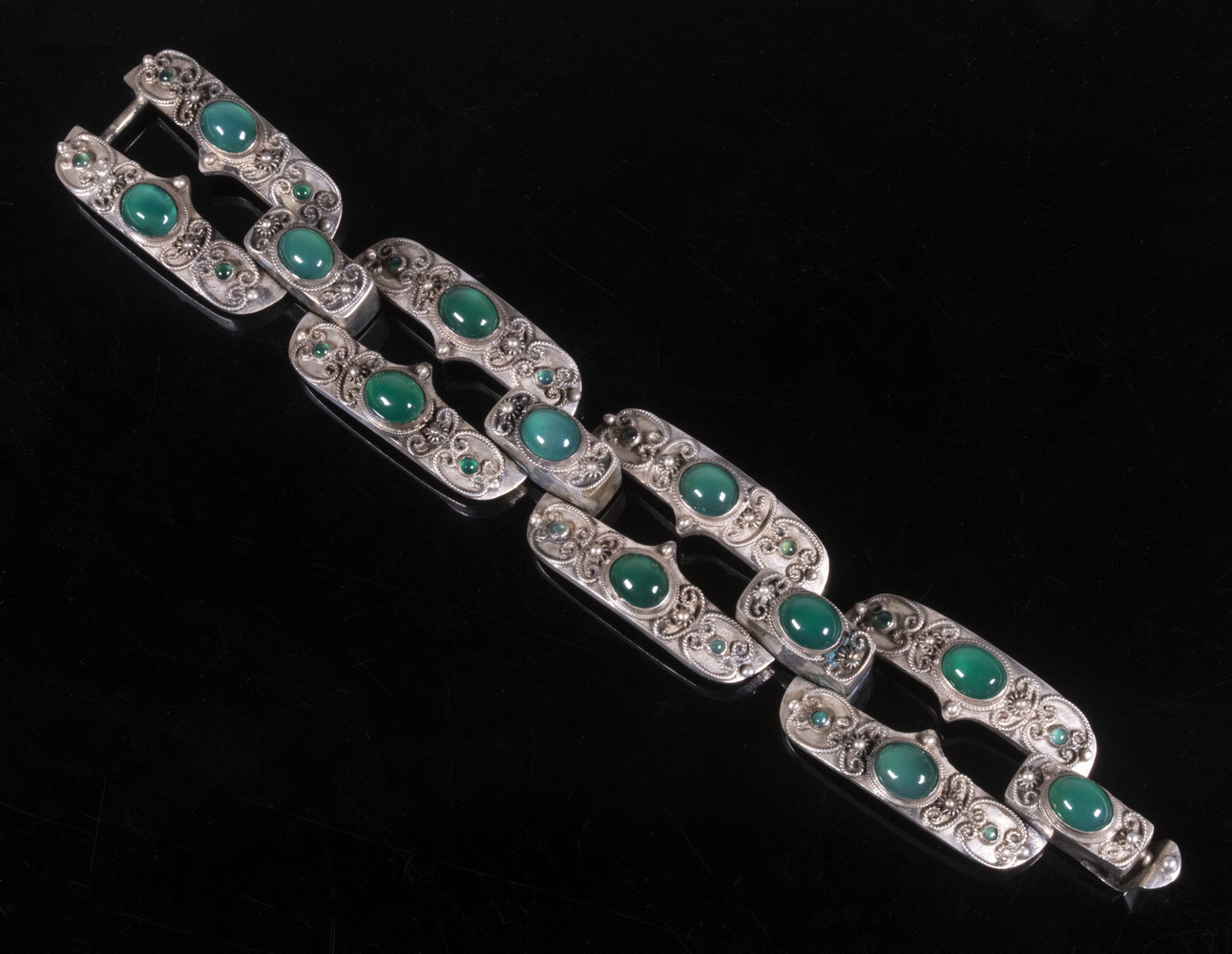 Appraisal: ITALIAN SILVER LINK BRACELET Circa Italian -Silver Link Bracelet set